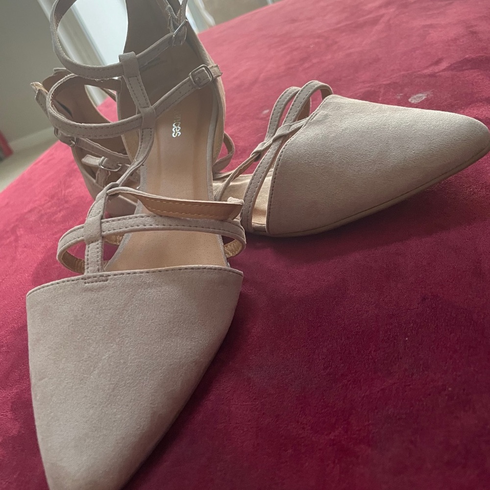 Flat Women’s Shoes